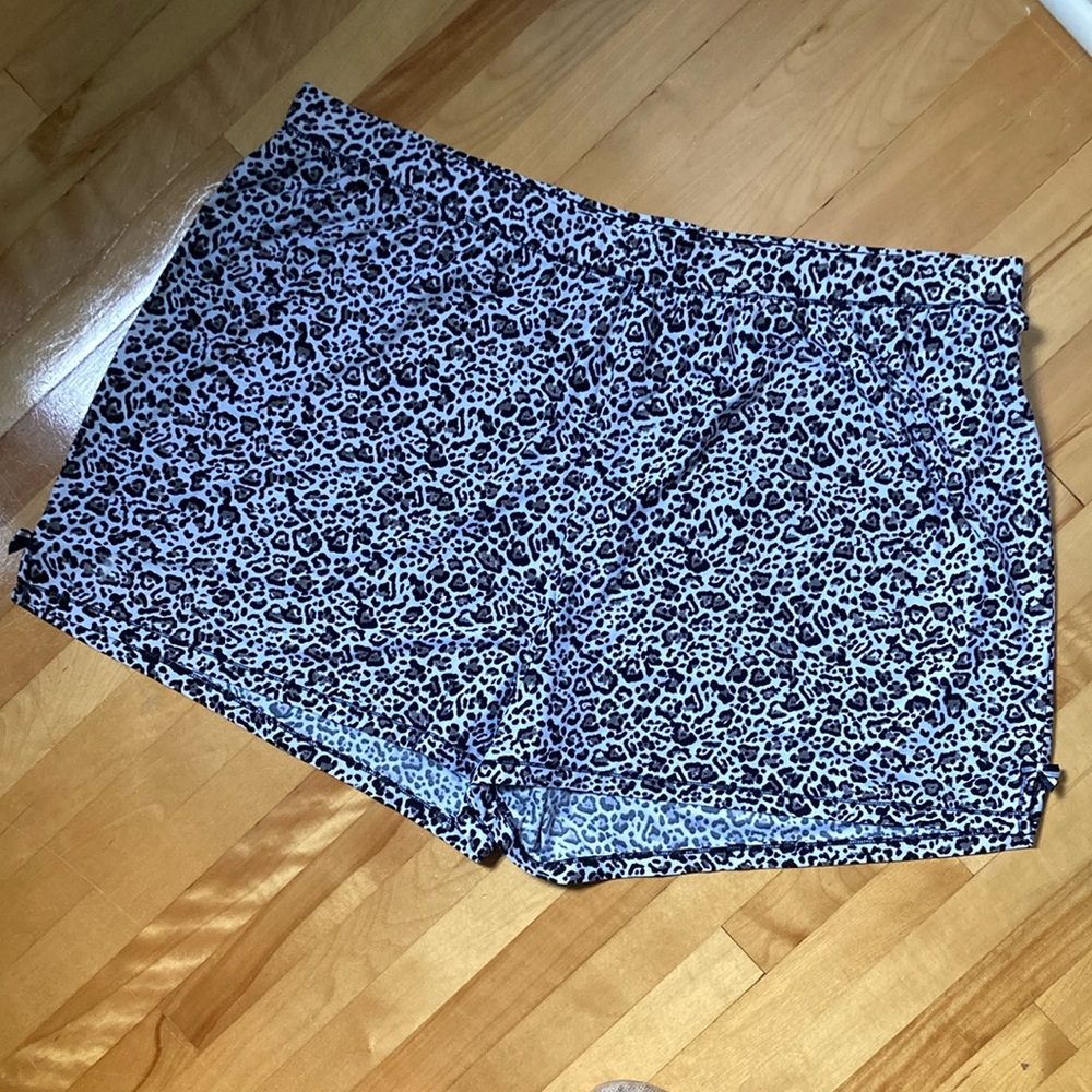 ✴️ 4X Leopard Print Women's Shorts